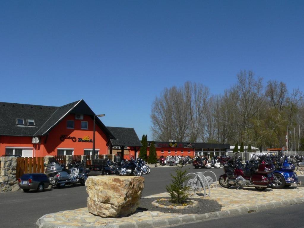 Rider Beach Balatonszárszó Exterior foto